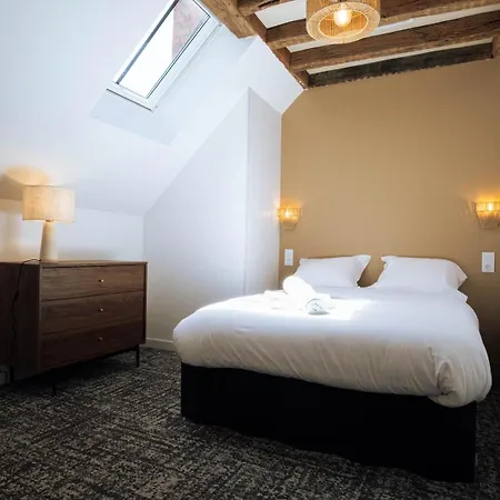 Apartment Le Refuge D Ito Leveil Des Sens Sous Les Toits De Tours